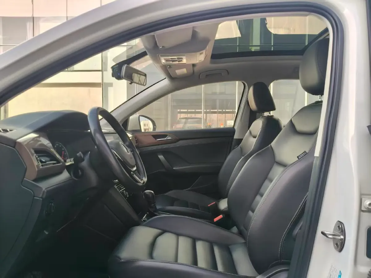 2021 Volkswagen Tharu 1.4T 150HP L4 7DCT,autocango,china used car exporter,china ev exporter,chinese used car exporter,chinese used ev exporter