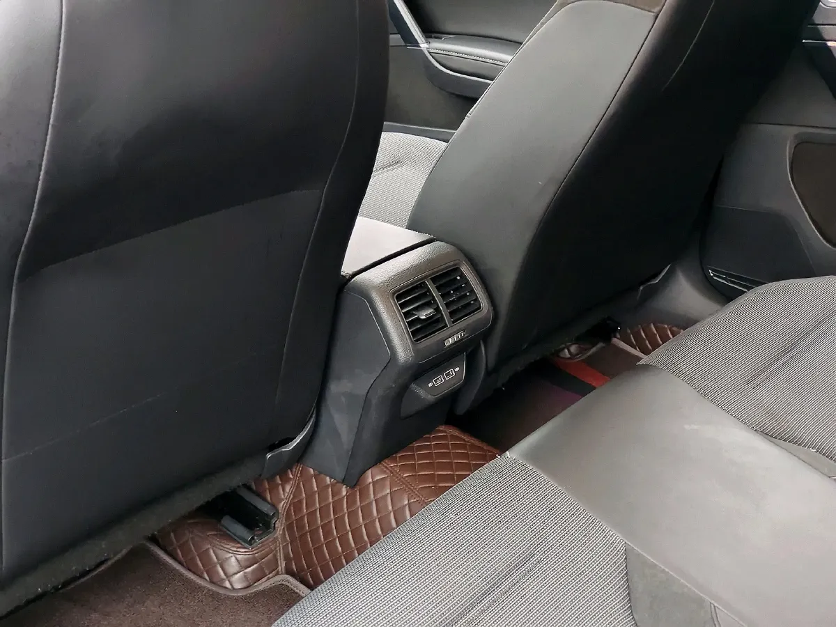 2020 Volkswagen Golf 1.4T 150HP L4 7DCT,autocango,china used car exporter,china ev exporter,chinese used car exporter,chinese used ev exporter