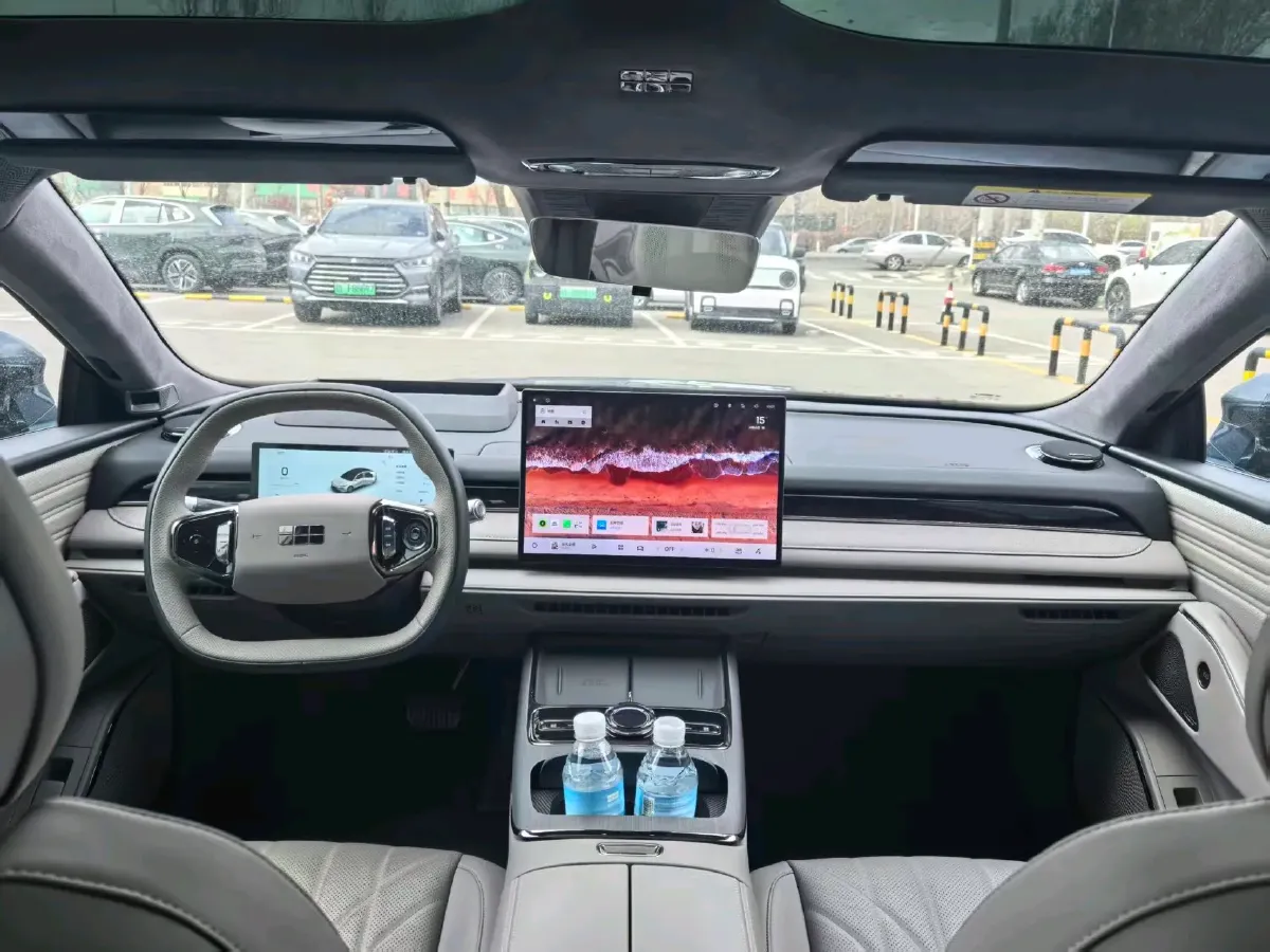 2025 Geely Galaxy Starshine 8 1.5T 163HP L4 3DHT PHEV 27.69KWH,autocango,china used car exporter,china ev exporter,chinese used car exporter,chinese used ev exporter