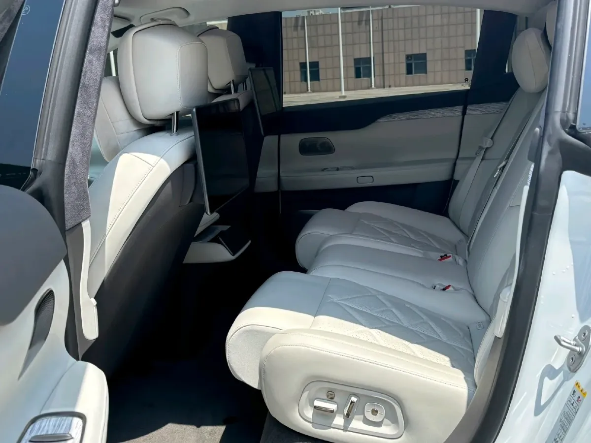 2024 NIO ET7 BEV 75KWH,autocango,china used car exporter,china ev exporter,chinese used car exporter,chinese used ev exporter