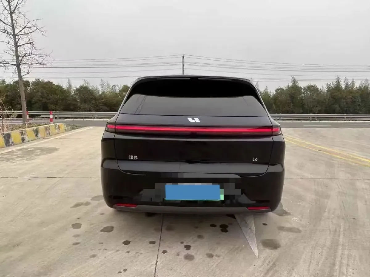 2025 Li L6 Range Extended 154HP L4 REEV,autocango,china used car exporter,china ev exporter,chinese used car exporter,chinese used ev exporter