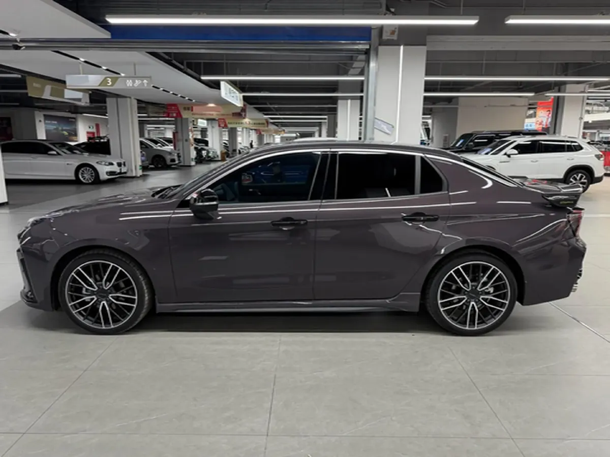 2025 LYNK&CO 03 2.0T 254HP L4 7DCT,autocango,china used car exporter,china ev exporter,chinese used car exporter,chinese used ev exporter