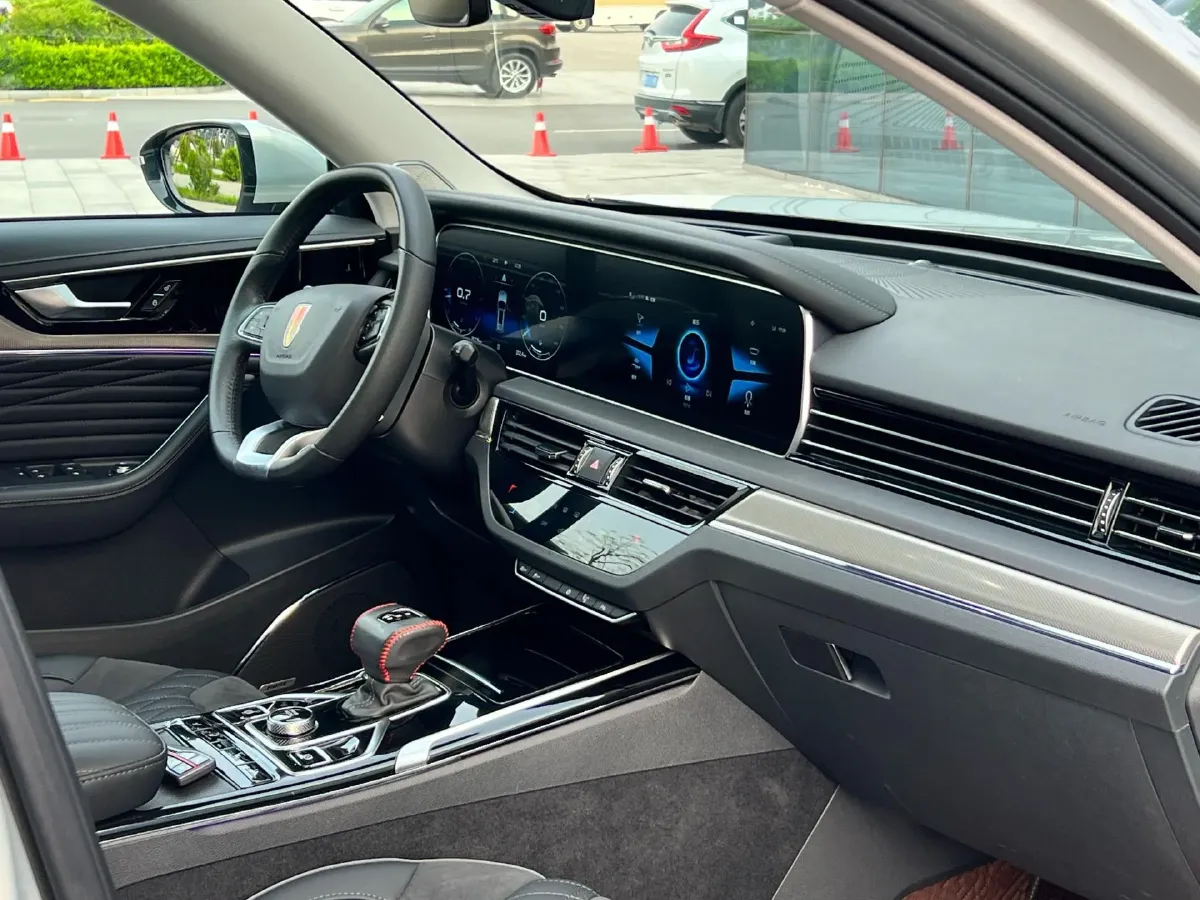 2022 HongQi HS5 2.0T 224HP L4 6AT,autocango,china used car exporter,china ev exporter,chinese used car exporter,chinese used ev exporter