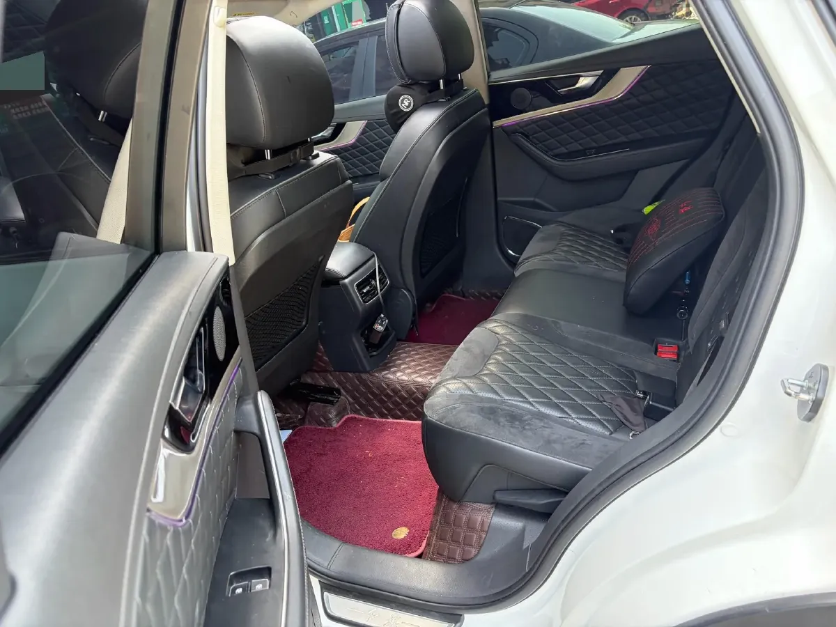 2019 HongQi HS5 2.0T 224HP L4 6AT,autocango,china used car exporter,china ev exporter,chinese used car exporter,chinese used ev exporter