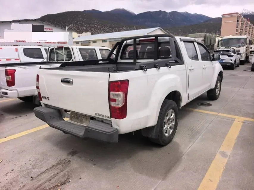 2020 Isuzu Jim 2.4T 211HP L4 5MT,autocango,china used car exporter,china ev exporter,chinese used car exporter,chinese used ev exporter