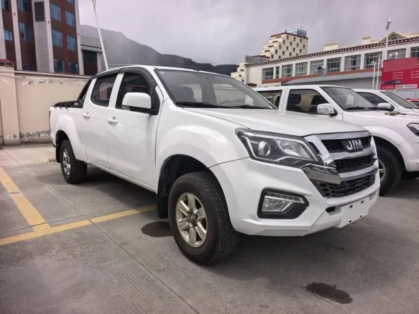 2020 Isuzu Jim 2.4T 211HP L4 5MT,autocango,china used car exporter,china ev exporter,chinese used car exporter,chinese used ev exporter