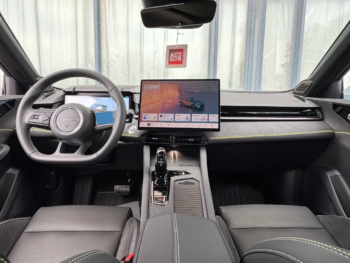 2025 LYNK&CO 03 1.5T 181HP L4 7DCT,autocango,china used car exporter,china ev exporter,chinese used car exporter,chinese used ev exporter