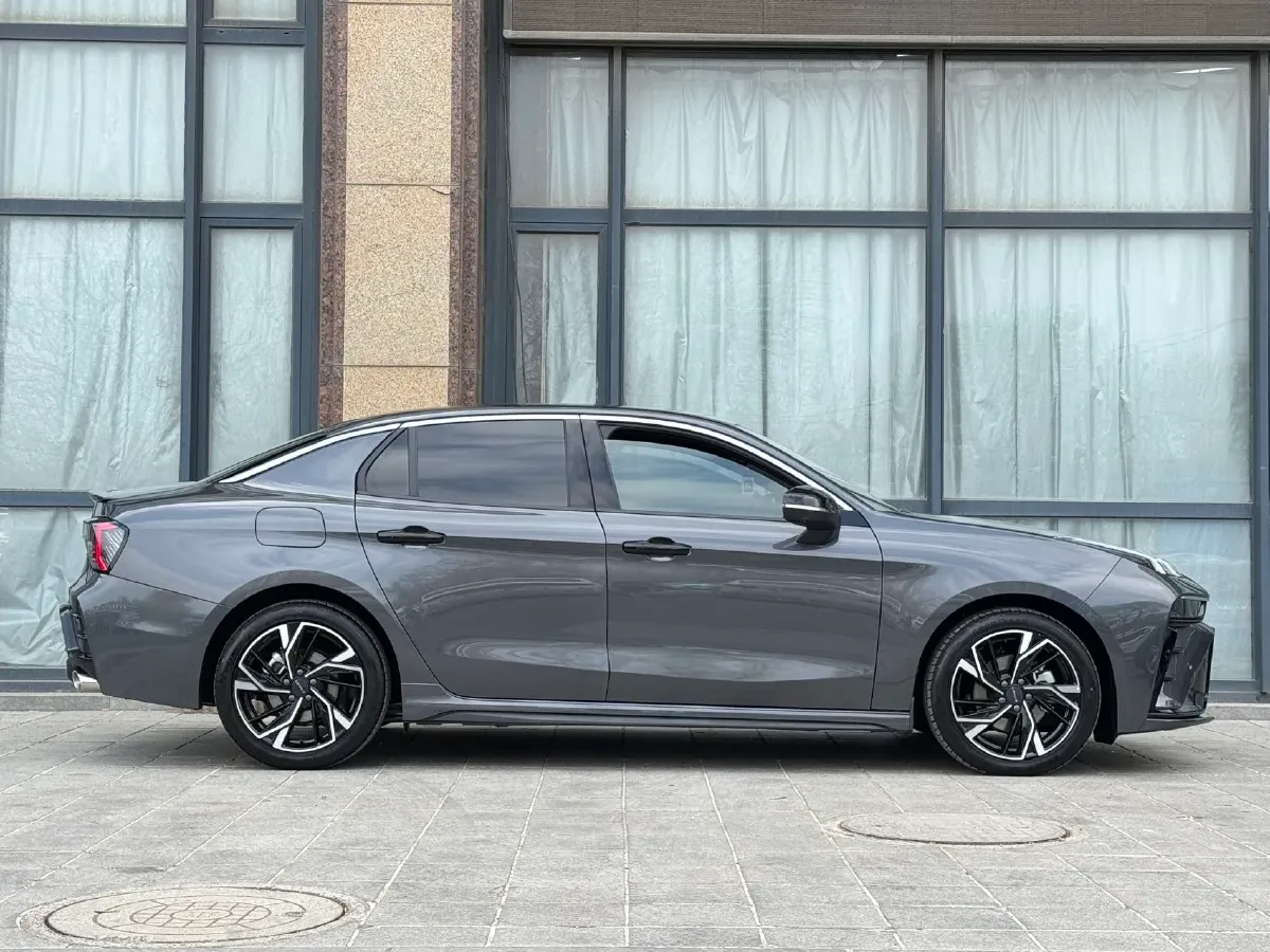 2025 LYNK&CO 03 1.5T 181HP L4 7DCT,autocango,china used car exporter,china ev exporter,chinese used car exporter,chinese used ev exporter