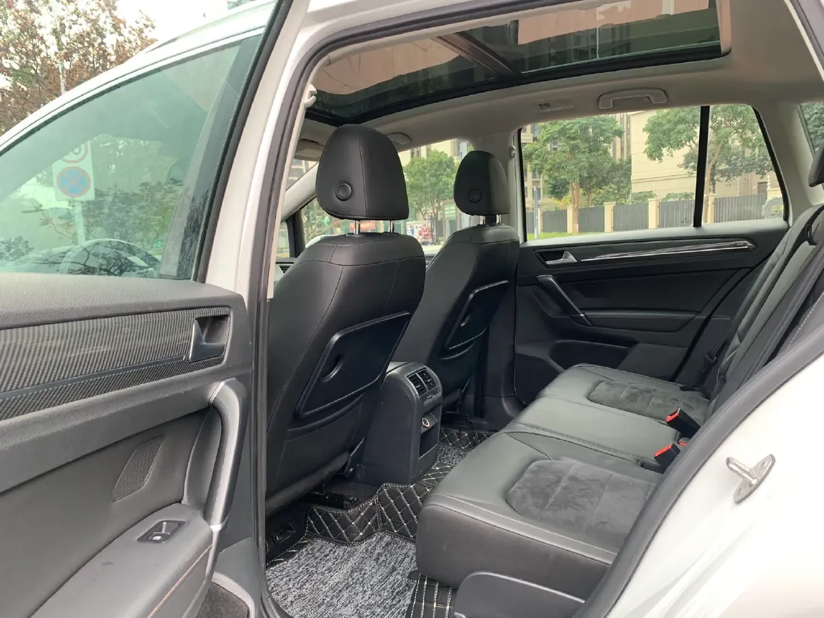 2018 Volkswagen Golf Sportsvan 1.4T 131HP L4 7DCT,autocango,china used car exporter,china ev exporter,chinese used car exporter,chinese used ev exporter