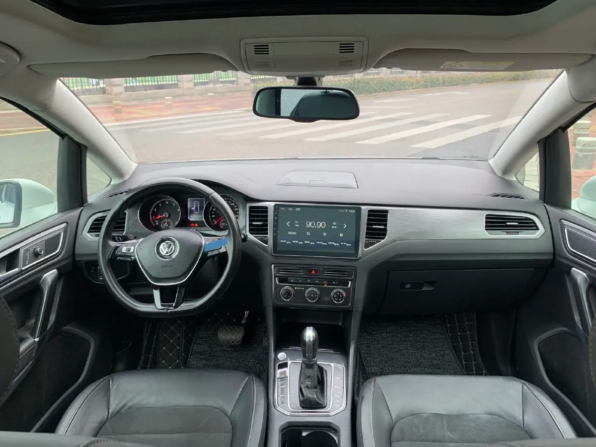 2018 Volkswagen Golf Sportsvan 1.4T 131HP L4 7DCT,autocango,china used car exporter,china ev exporter,chinese used car exporter,chinese used ev exporter