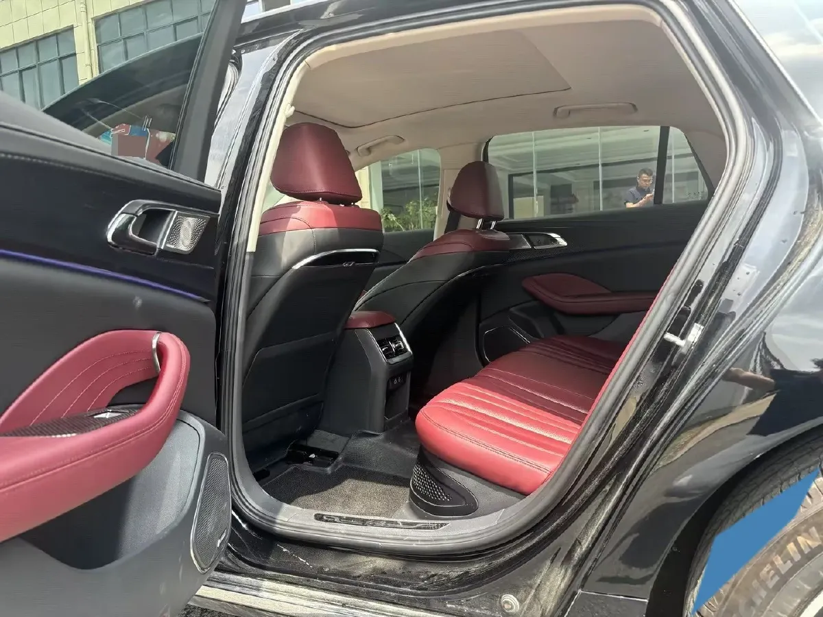 2023 HongQi H5 1.5T 169HP L4 E-CVT Hybrid,autocango,china used car exporter,china ev exporter,chinese used car exporter,chinese used ev exporter
