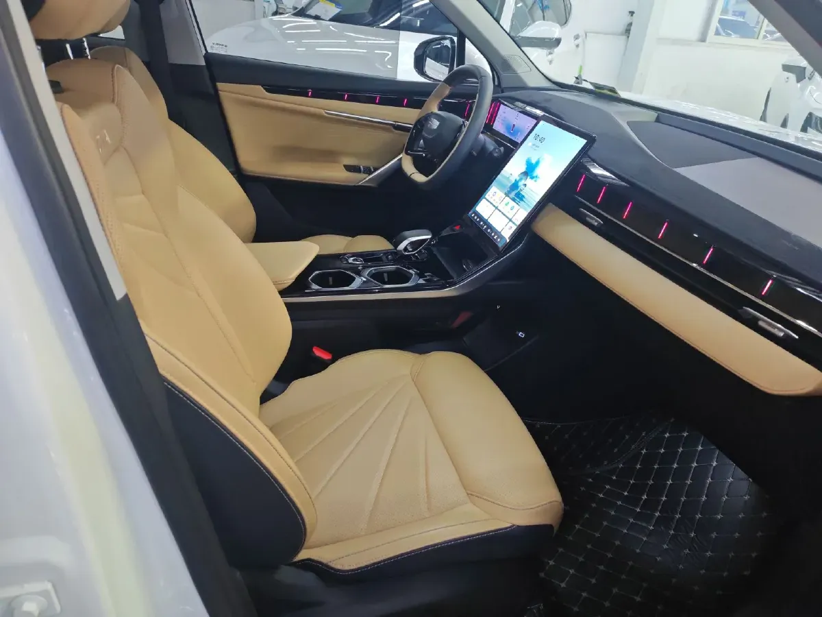 2023 Geely StarRay 1.5T 181HP L4 7DCT,autocango,china used car exporter,china ev exporter,chinese used car exporter,chinese used ev exporter