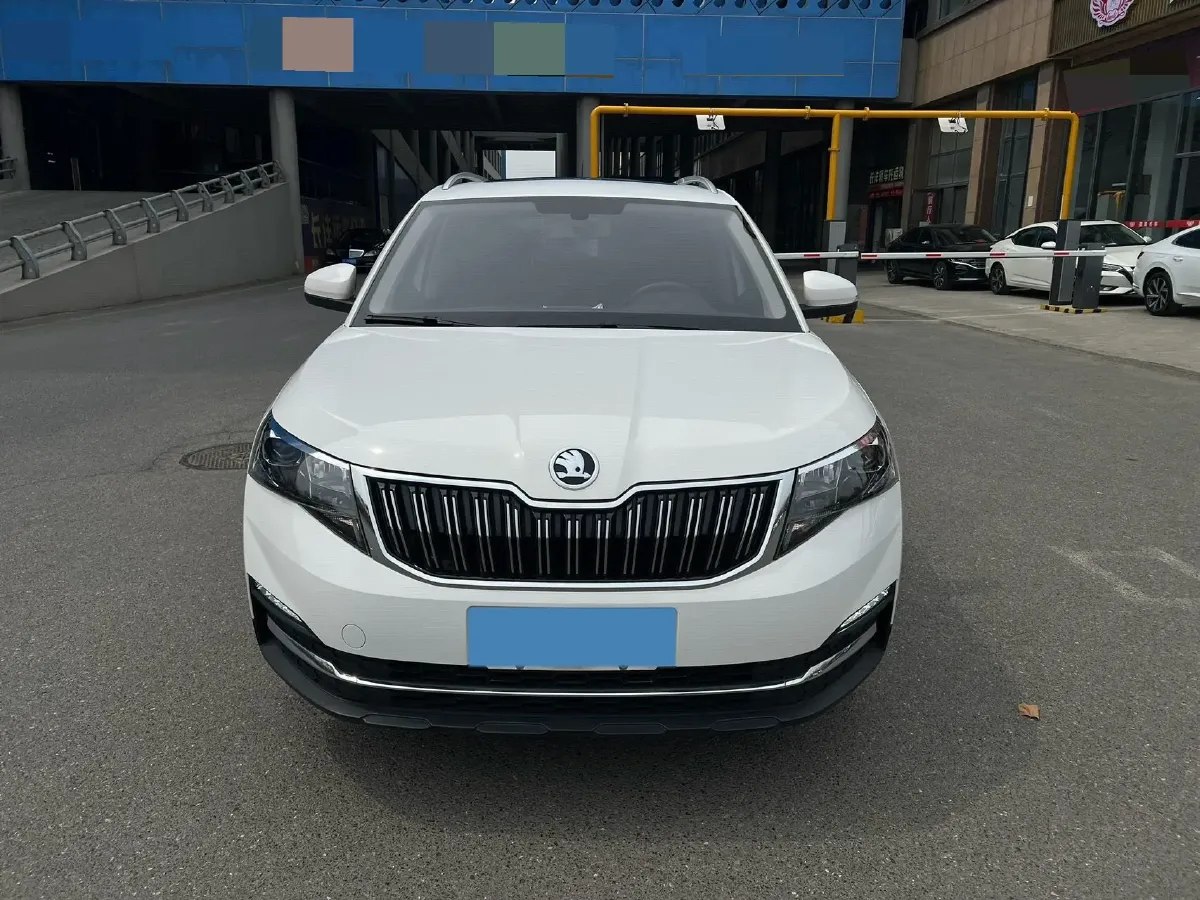 2022 Skoda Kamiq 1.5L 112HP L4 6AT,autocango,china used car exporter,china ev exporter,chinese used car exporter,chinese used ev exporter