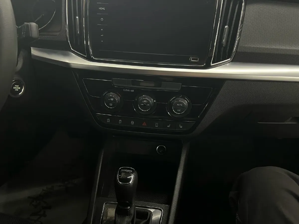 2022 Skoda Kamiq 1.5L 112HP L4 6AT,autocango,china used car exporter,china ev exporter,chinese used car exporter,chinese used ev exporter