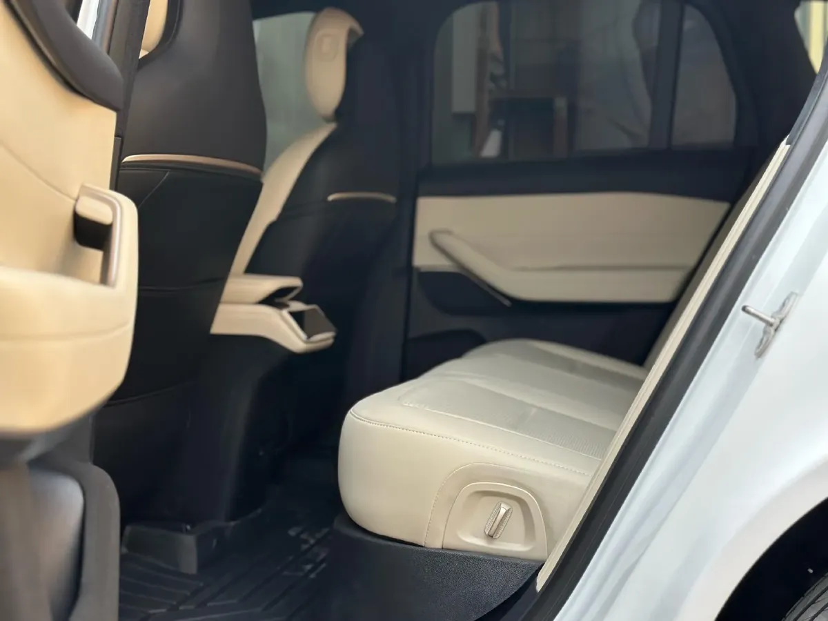 2024 NIO ES6 BEV 75KWH,autocango,china used car exporter,china ev exporter,chinese used car exporter,chinese used ev exporter