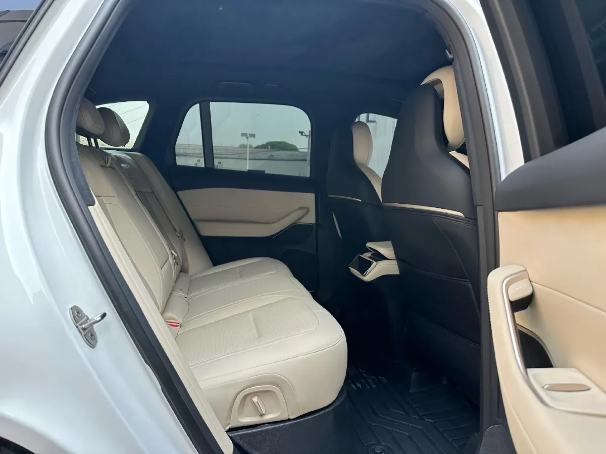 2024 NIO ES6 BEV 75KWH,autocango,china used car exporter,china ev exporter,chinese used car exporter,chinese used ev exporter