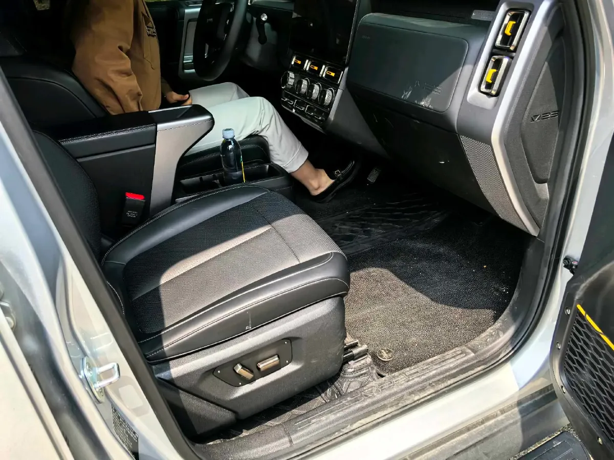 2025 iCAR iCAR Super V23 BEV 59.93KWH,autocango,china used car exporter,china ev exporter,chinese used car exporter,chinese used ev exporter