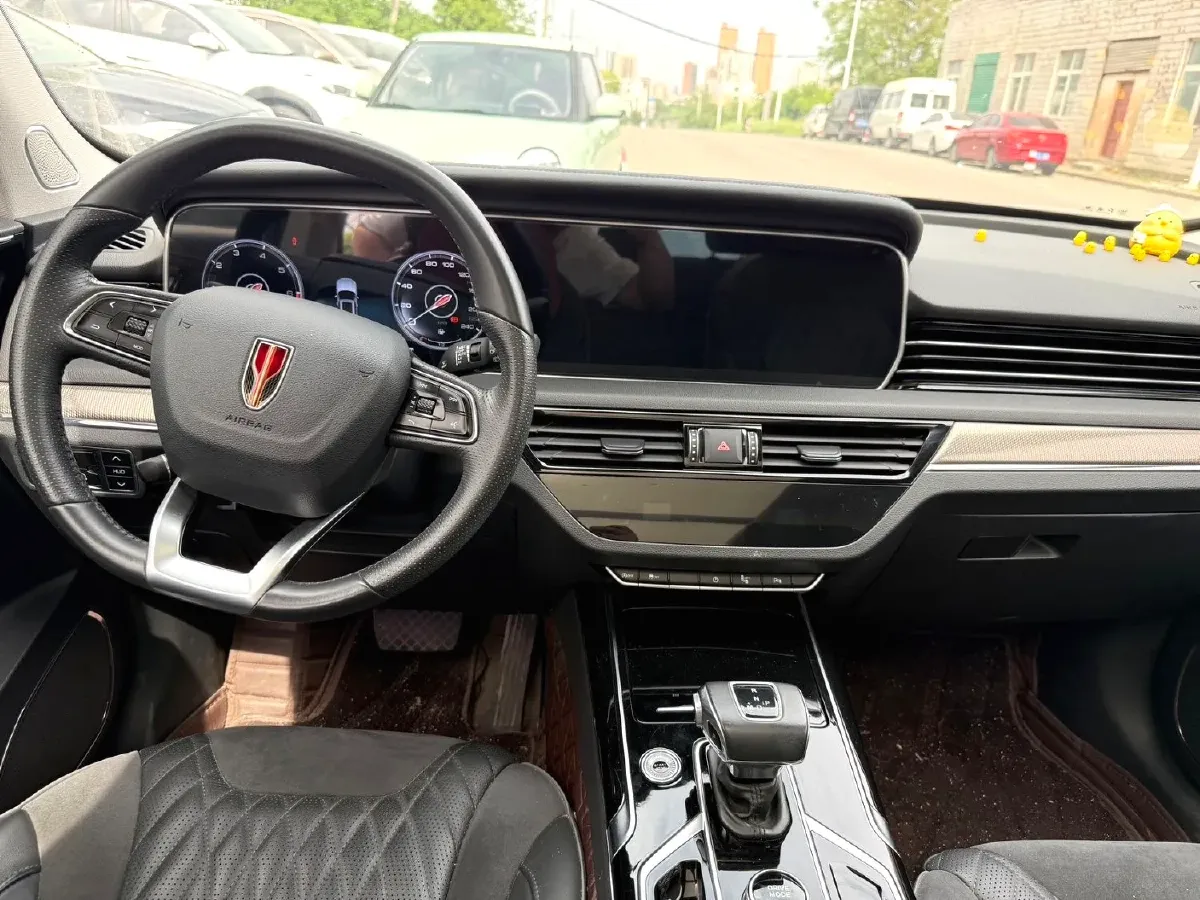 2022 HongQi HS5 2.0T 224HP L4 6AT,autocango,china used car exporter,china ev exporter,chinese used car exporter,chinese used ev exporter