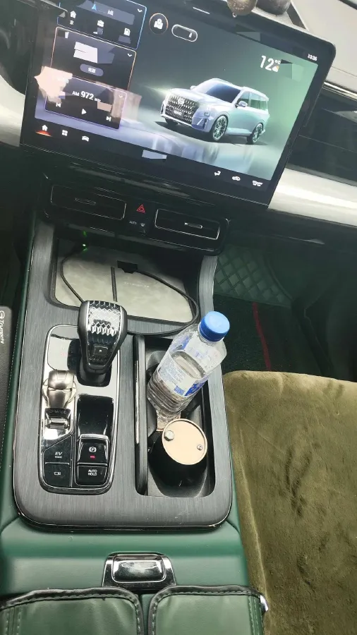 2022 GAC Trumpchi GS8 2.0T 190HP L4 E-CVT Hybrid,autocango,china used car exporter,china ev exporter,chinese used car exporter,chinese used ev exporter