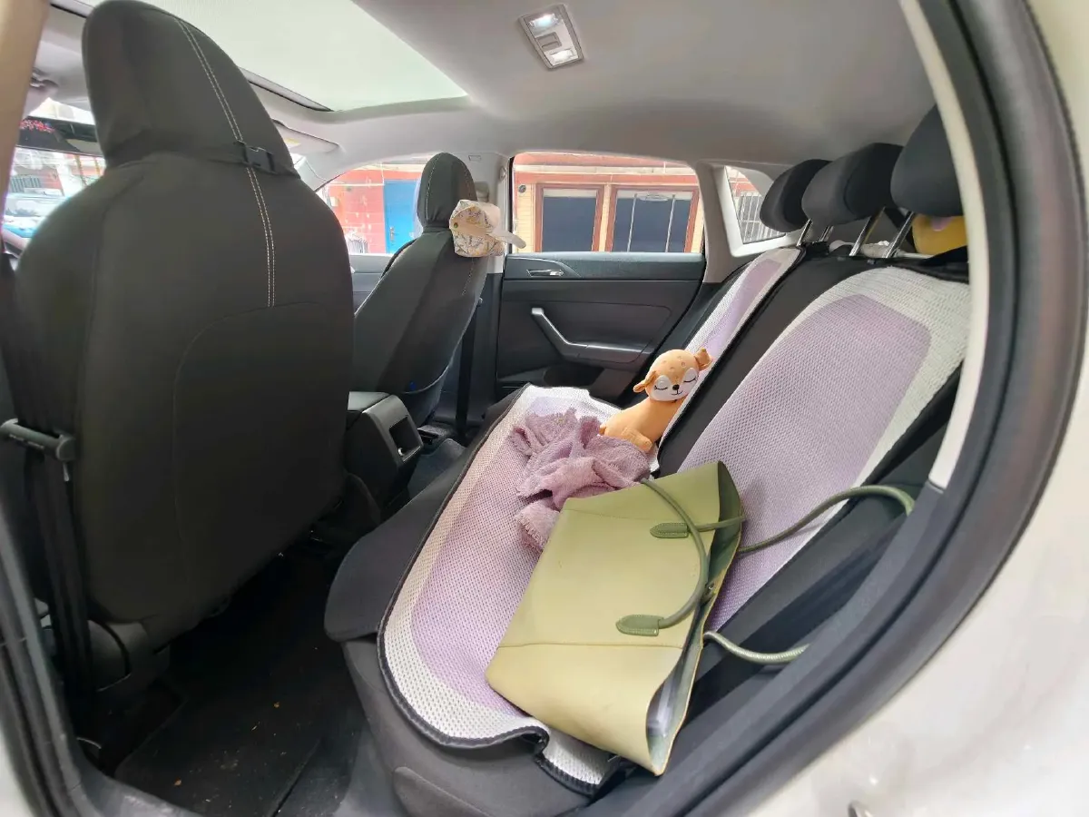 2023 Volkswagen Polo 1.5L 113HP L4 6AT,autocango,china used car exporter,china ev exporter,chinese used car exporter,chinese used ev exporter