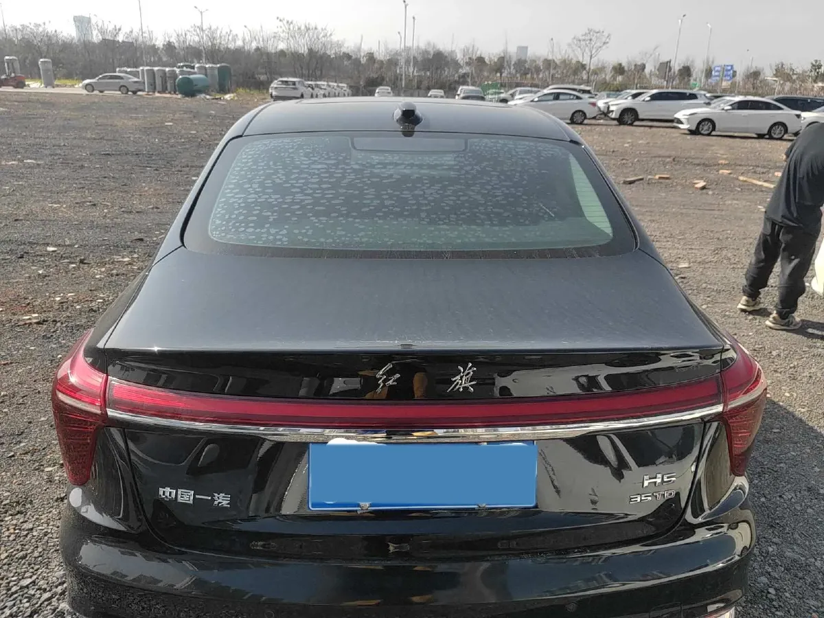 2023 HongQi H5 1.5T 169HP L4 7DCT,autocango,china used car exporter,china ev exporter,chinese used car exporter,chinese used ev exporter
