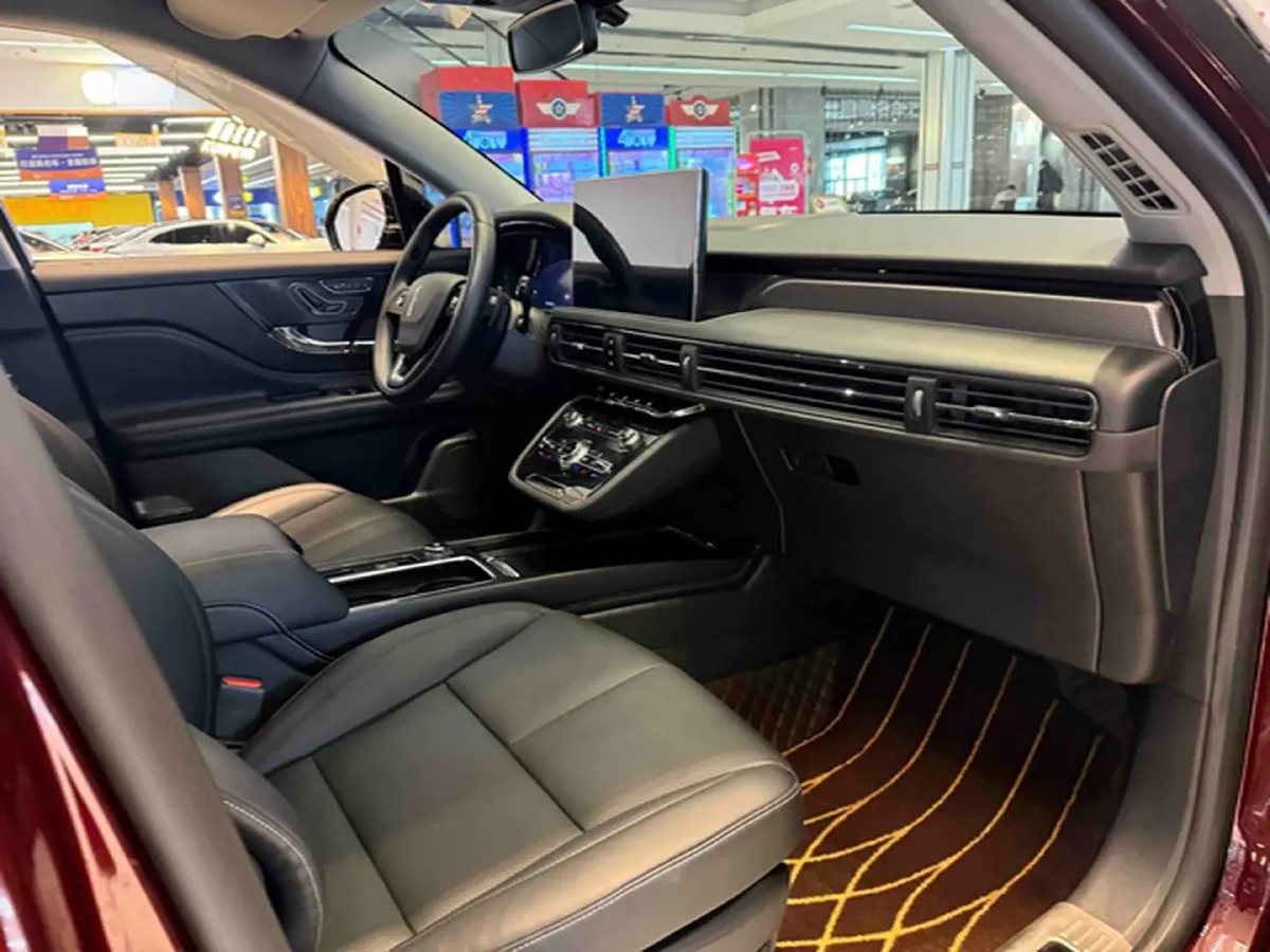 2022 Lincoln Corsair 2.0T 245HP L4 8AT,autocango,china used car exporter,china ev exporter,chinese used car exporter,chinese used ev exporter