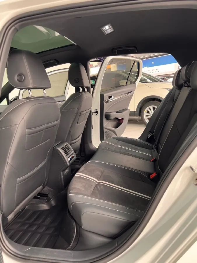 2021 Volkswagen Golf 1.4T 150HP L4 7DCT,autocango,china used car exporter,china ev exporter,chinese used car exporter,chinese used ev exporter