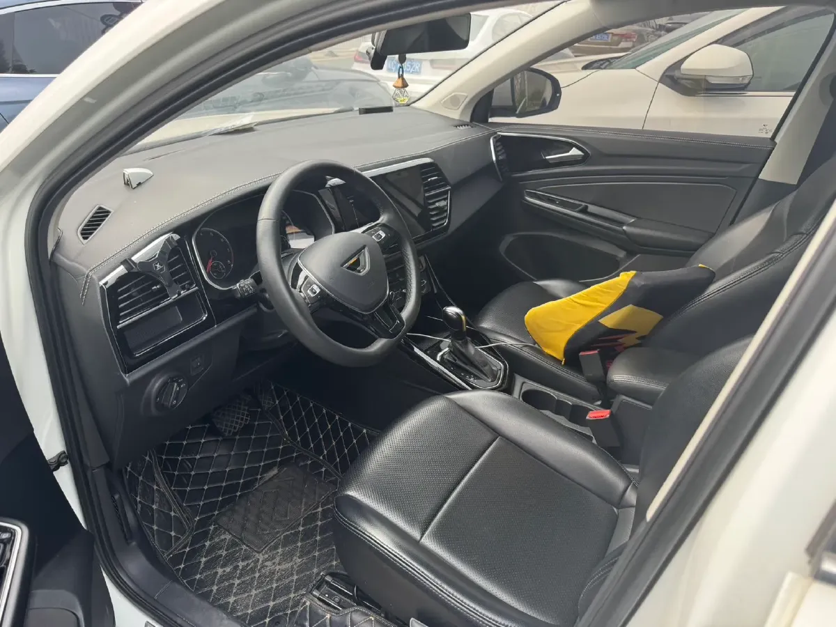 2021 Jetta VS7 1.4T 150HP L4 6AT,autocango,china used car exporter,china ev exporter,chinese used car exporter,chinese used ev exporter