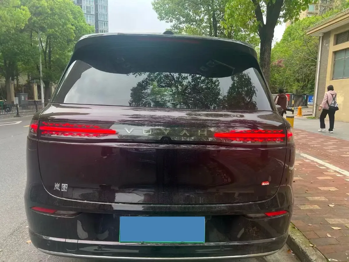 2026 Voyah 9L 1.5T 150HP L4 PHEV,autocango,china used car exporter,china ev exporter,chinese used car exporter,chinese used ev exporter