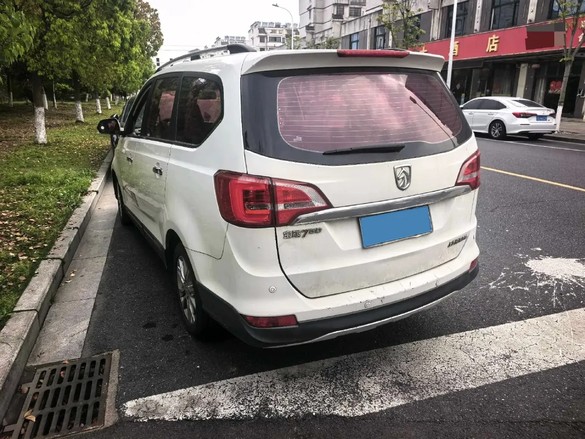 2016 BaoJun 730 1.5L 112HP L4 5MT,autocango,china used car exporter,china ev exporter,chinese used car exporter,chinese used ev exporter