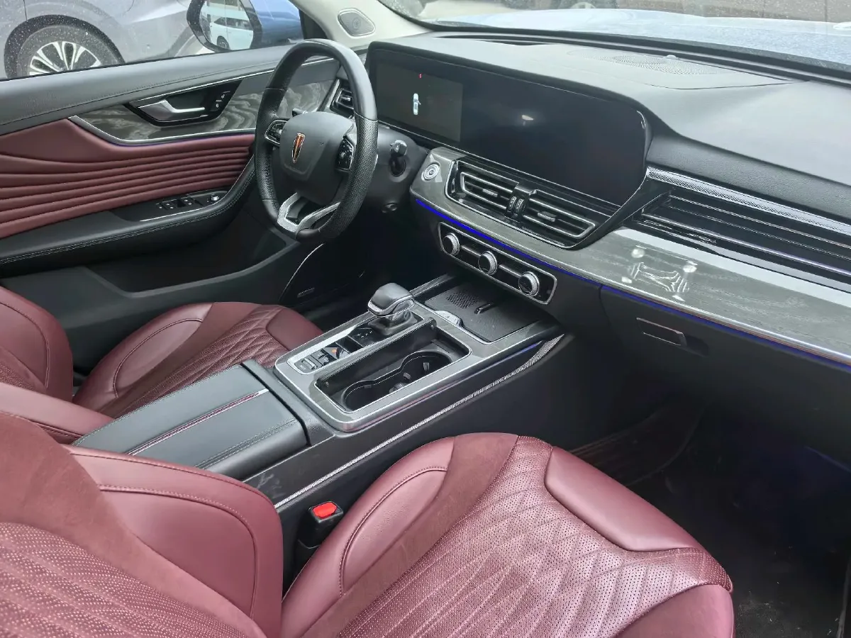 2023 HongQi HS5 2.0T 252HP L4 8AT,autocango,china used car exporter,china ev exporter,chinese used car exporter,chinese used ev exporter