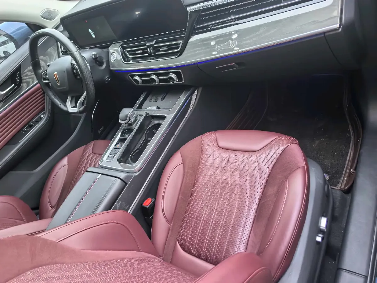 2023 HongQi HS5 2.0T 252HP L4 8AT,autocango,china used car exporter,china ev exporter,chinese used car exporter,chinese used ev exporter