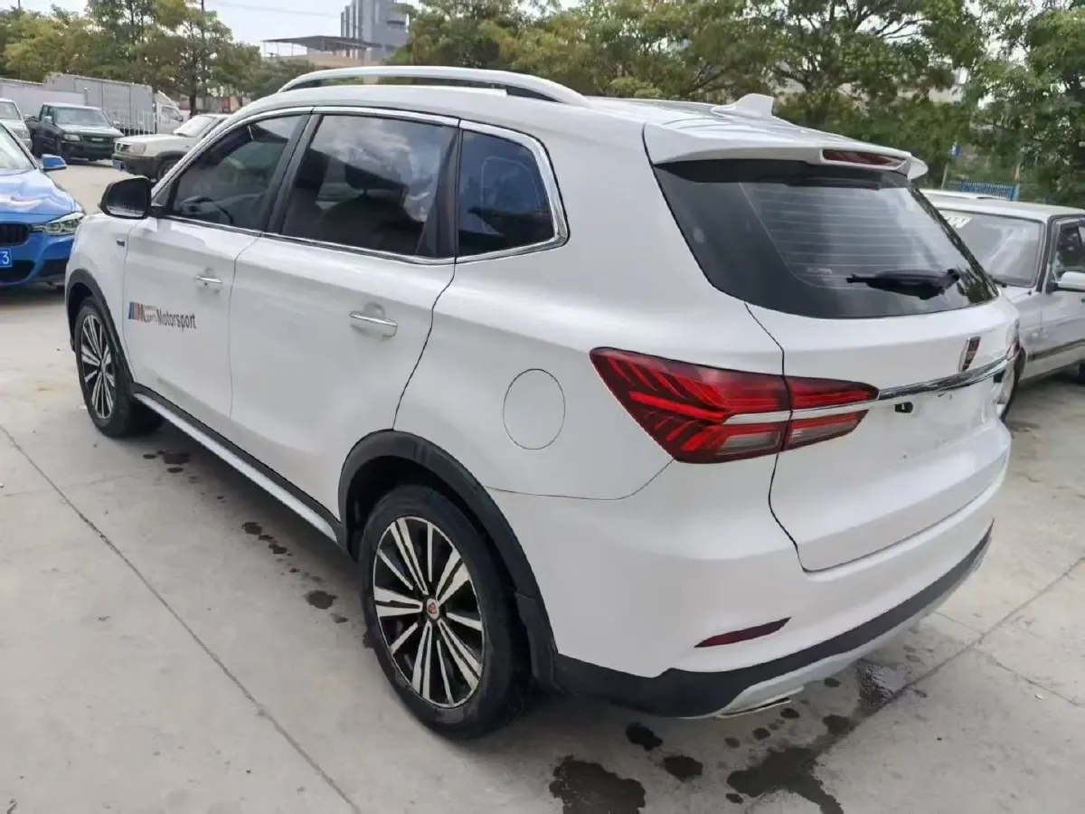 2020 Roewe i6 1.5T 169HP L4 7DCT,autocango,china used car exporter,china ev exporter,chinese used car exporter,chinese used ev exporter