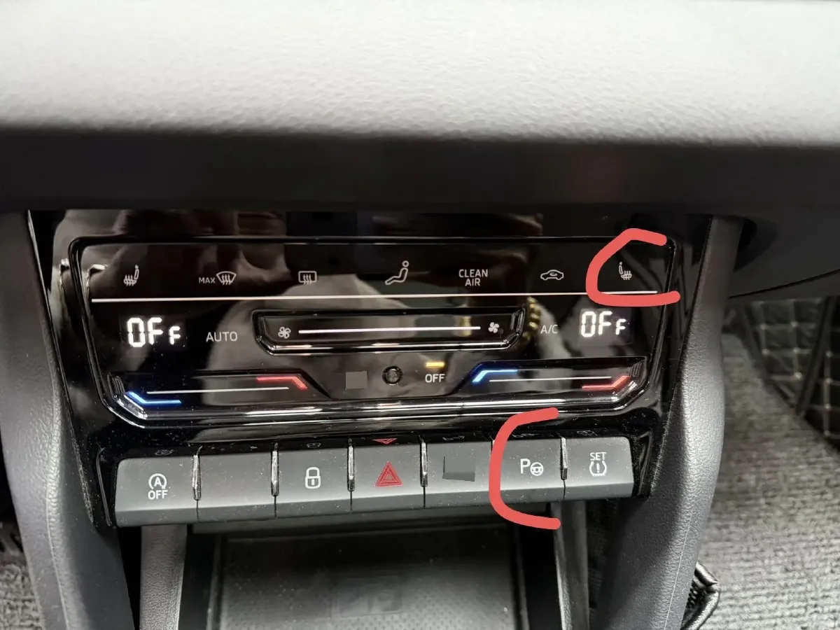 2022 Skoda Karoq 1.4T 150HP L4 7DCT,autocango,china used car exporter,china ev exporter,chinese used car exporter,chinese used ev exporter