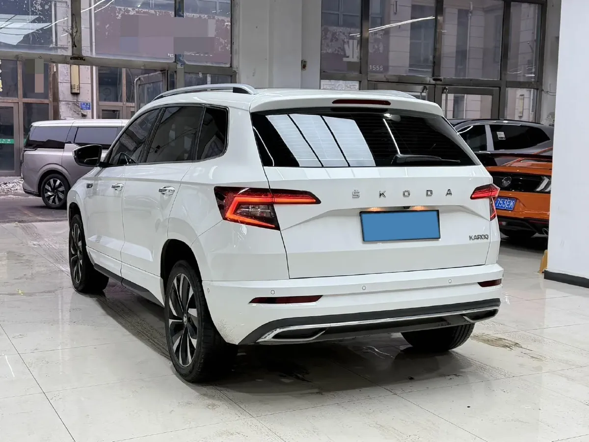 2022 Skoda Karoq 1.4T 150HP L4 7DCT,autocango,china used car exporter,china ev exporter,chinese used car exporter,chinese used ev exporter