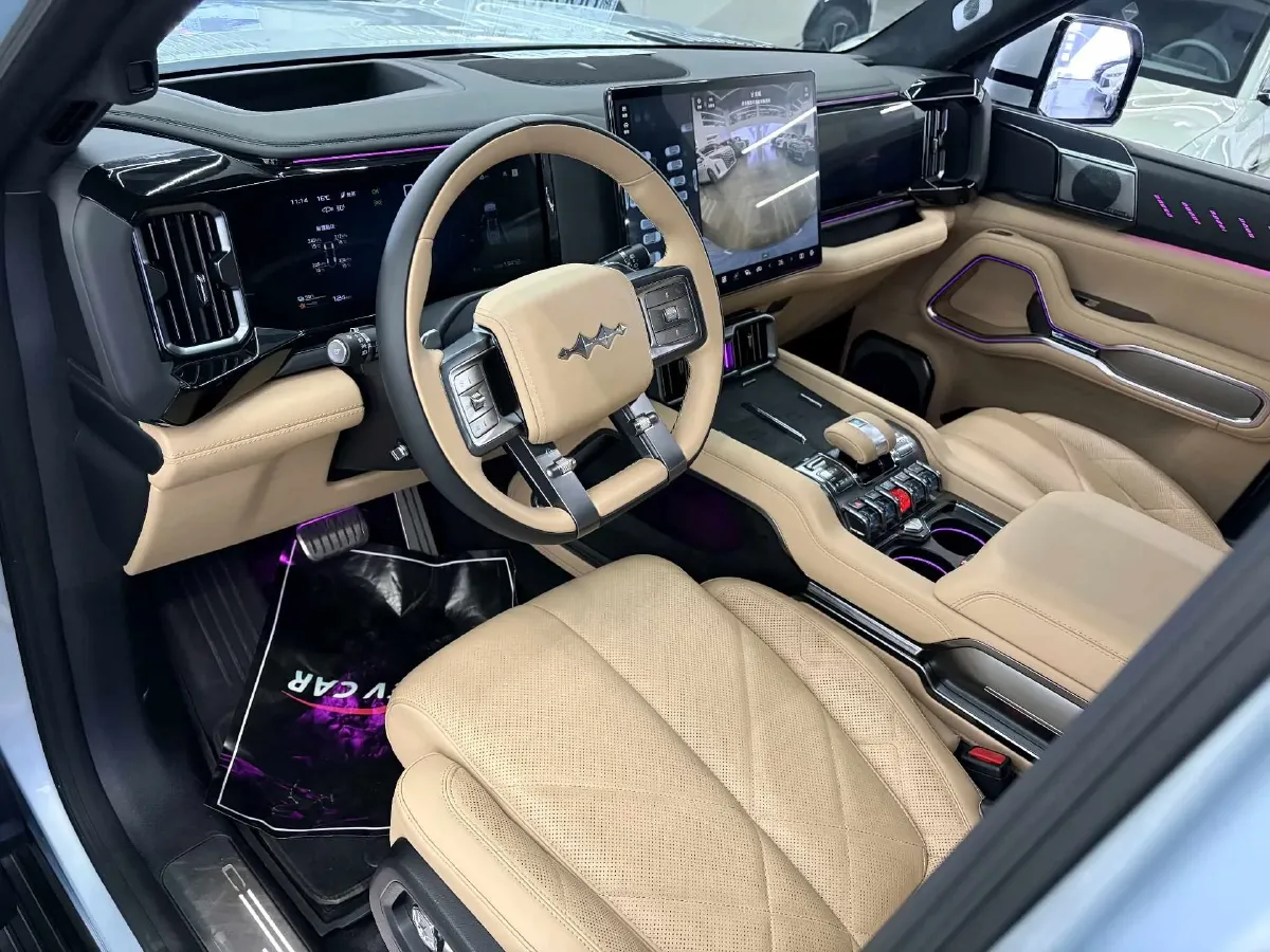 2025 FangChengBao Bao 8 2.0T 245HP L4 E-CVT PHEV 36.8KWH,autocango,china used car exporter,china ev exporter,chinese used car exporter,chinese used ev exporter