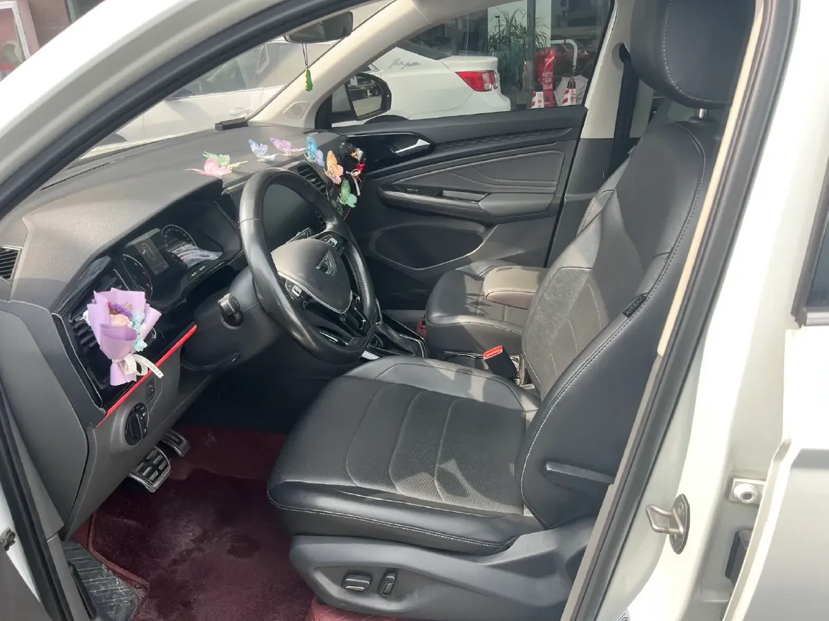 2020 Jetta VS7 1.4T 150HP L4 6AT,autocango,china used car exporter,china ev exporter,chinese used car exporter,chinese used ev exporter