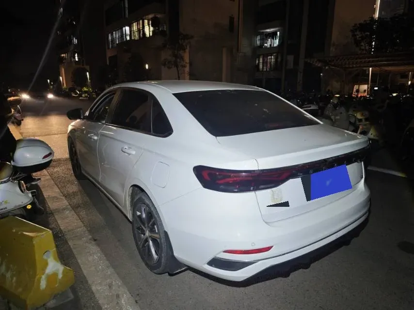 2022 Geely Emgrand 1.5L 114HP L4 CVT,autocango,china used car exporter,china ev exporter,chinese used car exporter,chinese used ev exporter