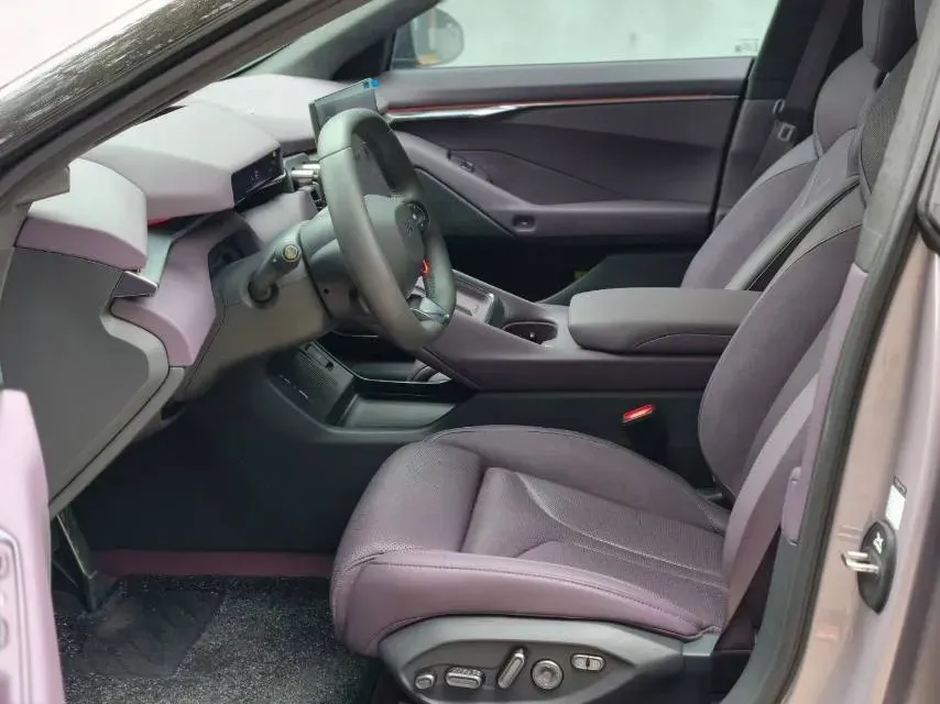 2025 Xpeng P7 BEV,autocango,china used car exporter,china ev exporter,chinese used car exporter,chinese used ev exporter