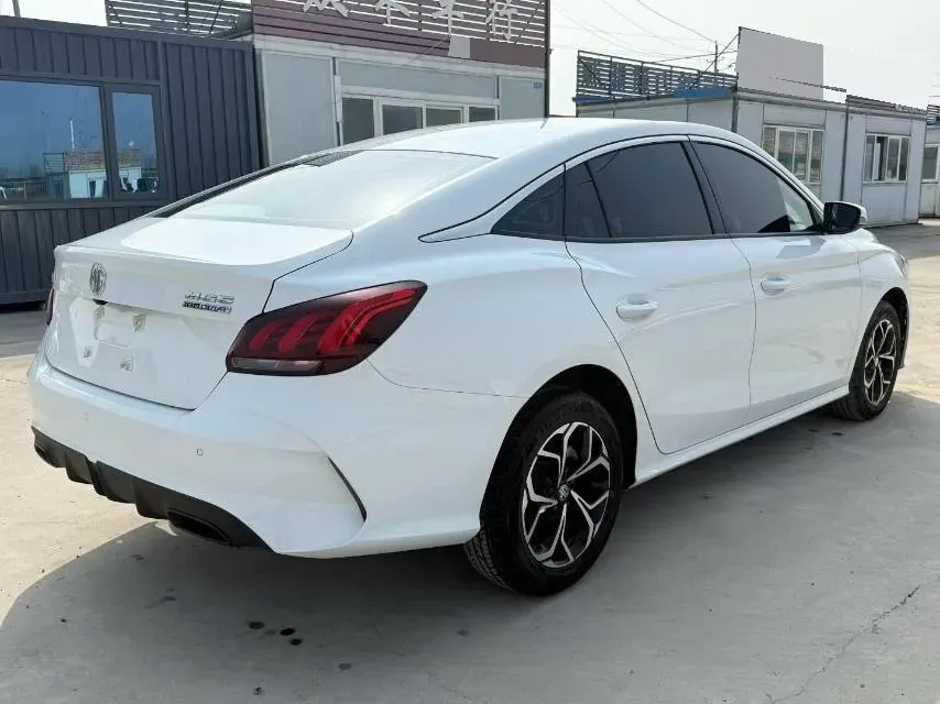2023 MG 5 1.5L 129HP L4 5MT,autocango,china used car exporter,china ev exporter,chinese used car exporter,chinese used ev exporter
