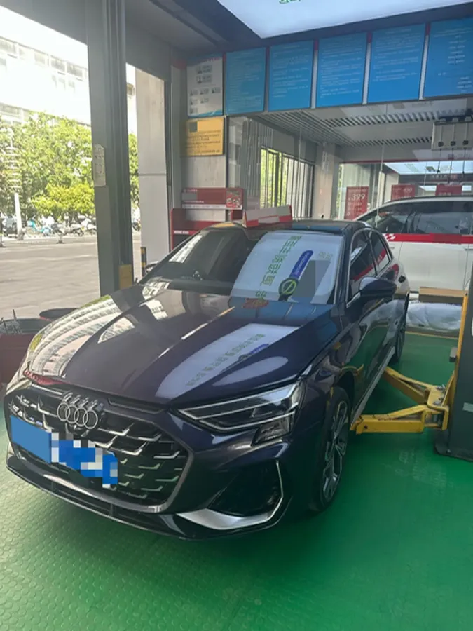 2025 Audi A3 1.5T 160HP L4 7DCT,autocango,china used car exporter,china ev exporter,chinese used car exporter,chinese used ev exporter