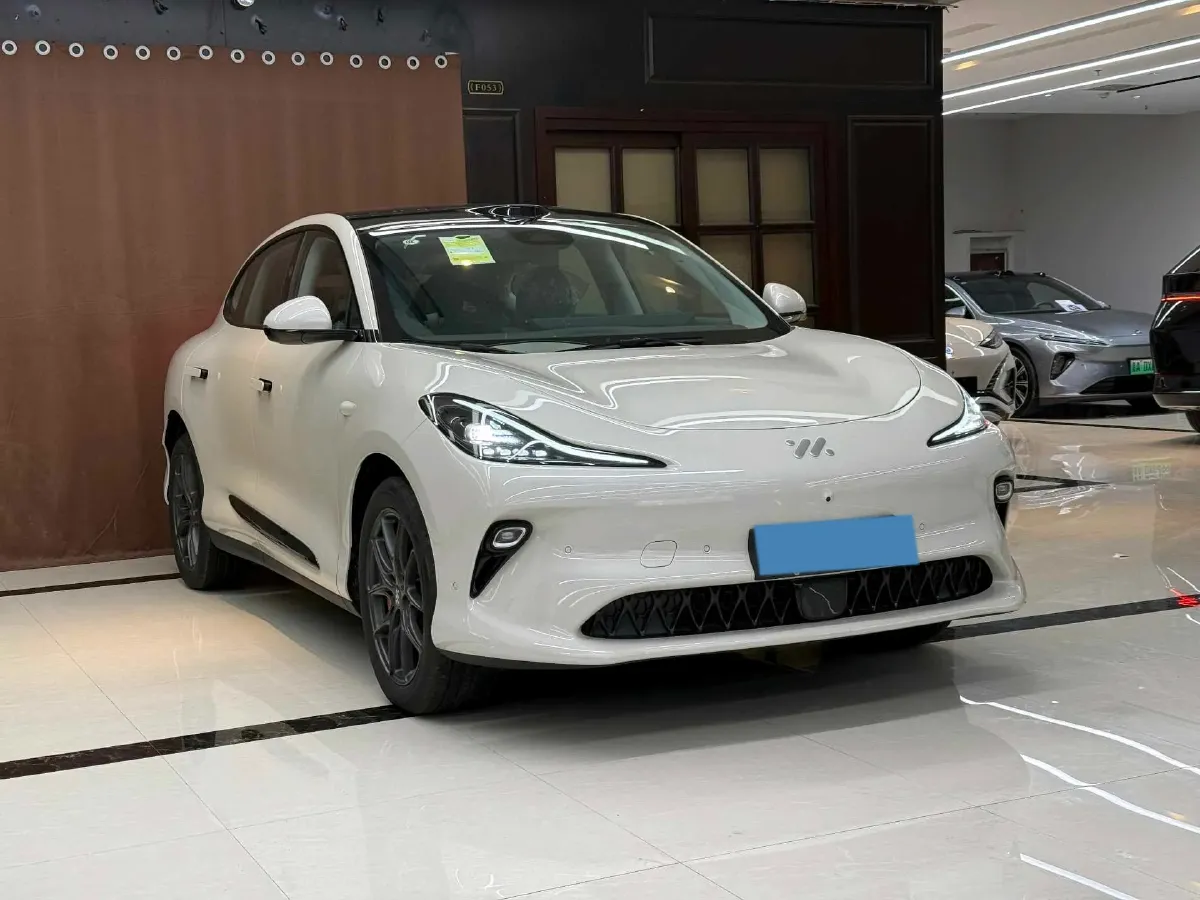 2025 IM LS6 BEV 75KWH,autocango,china used car exporter,china ev exporter,chinese used car exporter,chinese used ev exporter