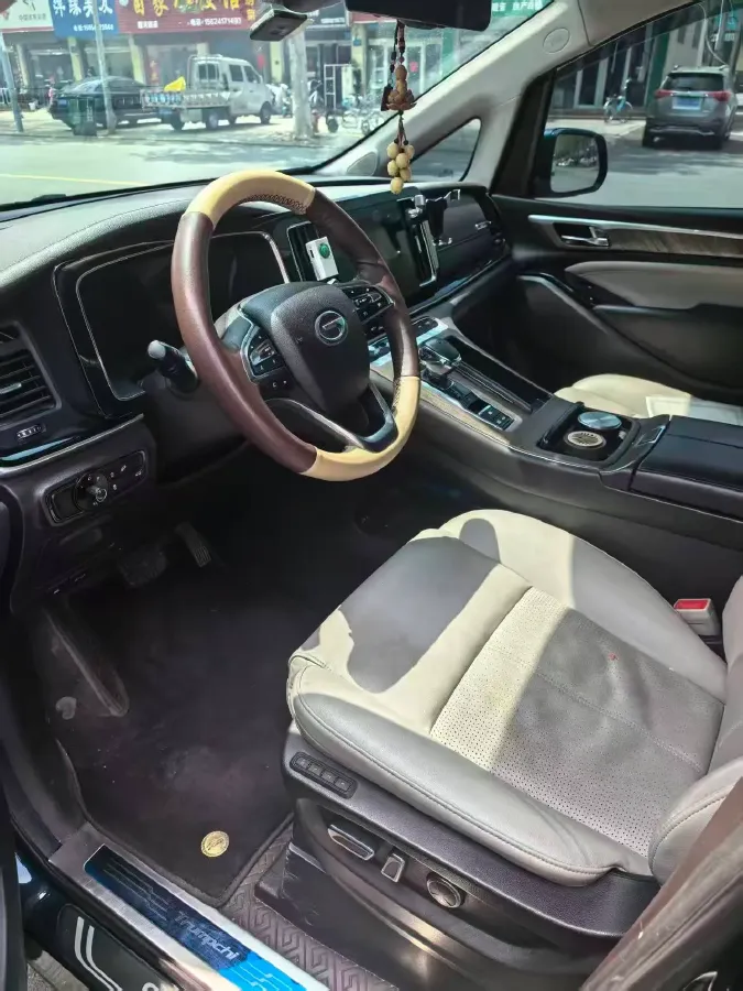 2021 GAC Trumpchi M8 2.0T 252HP L4 8AT,autocango,china used car exporter,china ev exporter,chinese used car exporter,chinese used ev exporter