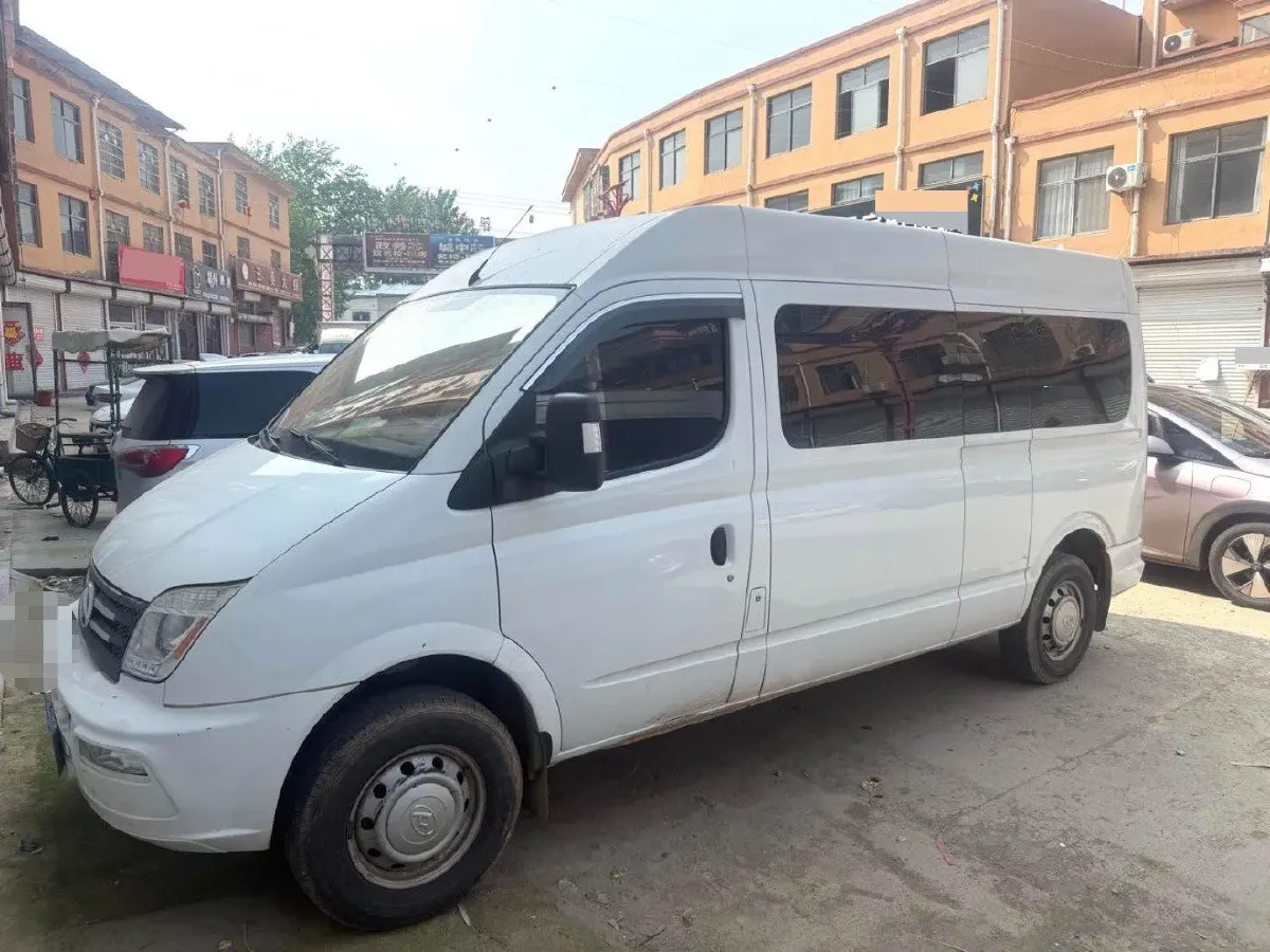 2021 MAXUS XinTu V80 2.0T 139HP L4 6MT,autocango,china used car exporter,china ev exporter,chinese used car exporter,chinese used ev exporter