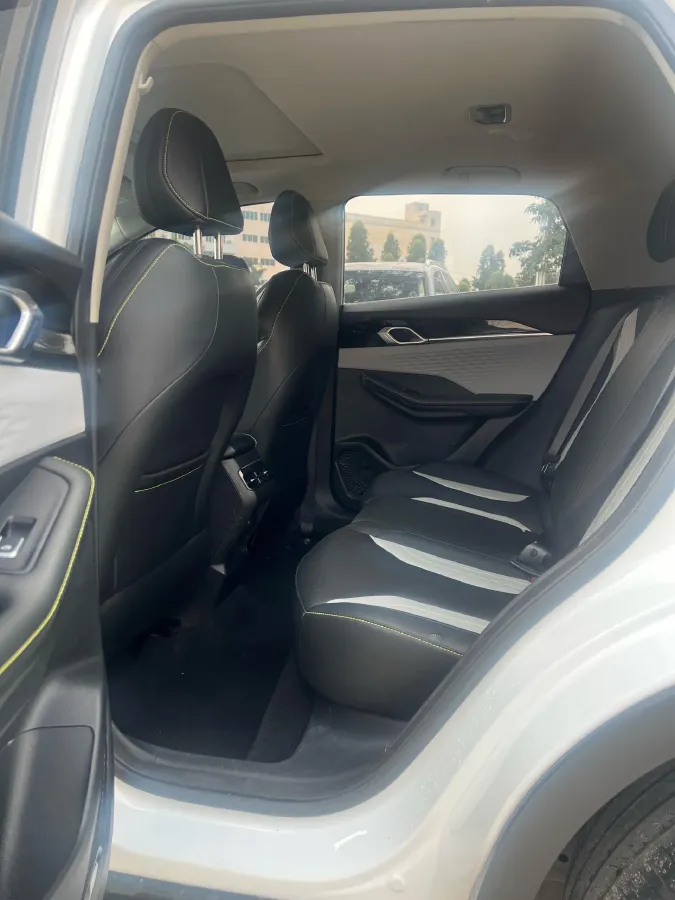 2022 Geely Coolray 1.5T 181HP L4 7DCT,autocango,china used car exporter,china ev exporter,chinese used car exporter,chinese used ev exporter