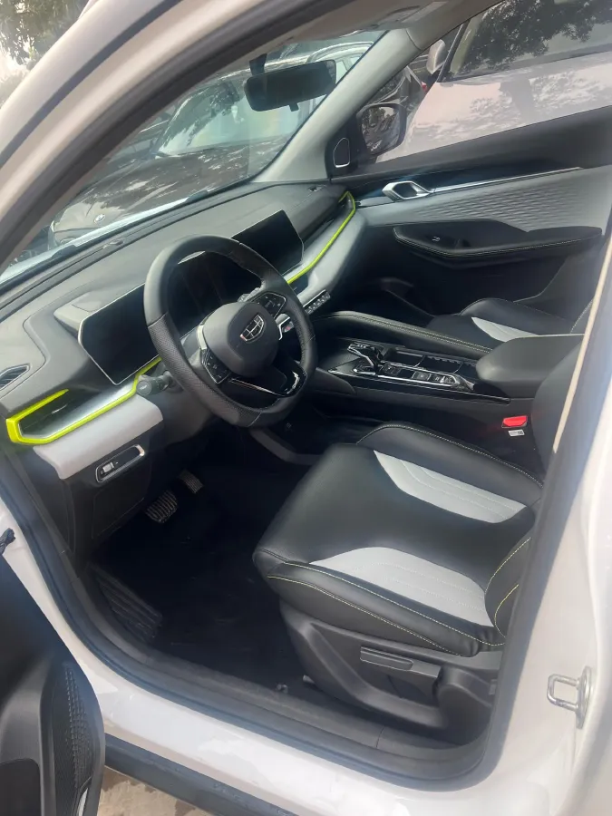 2022 Geely Coolray 1.5T 181HP L4 7DCT,autocango,china used car exporter,china ev exporter,chinese used car exporter,chinese used ev exporter