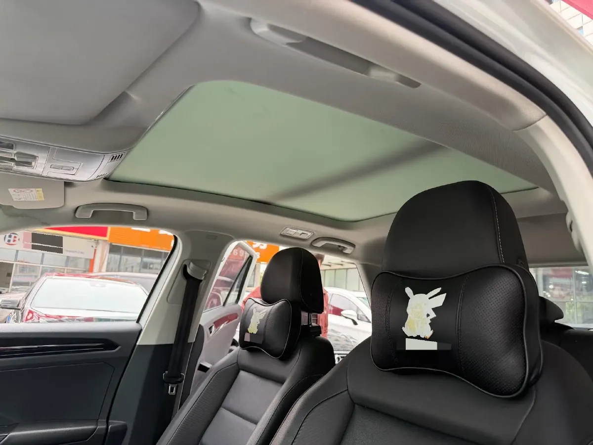 2020 Volkswagen T-Roc 1.4T 150HP L4 7DCT,autocango,china used car exporter,china ev exporter,chinese used car exporter,chinese used ev exporter