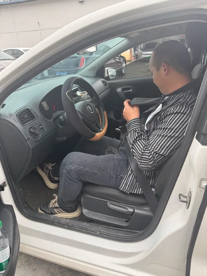 2016 Volkswagen Polo 1.4L 90HP L4 6AT,autocango,china used car exporter,china ev exporter,chinese used car exporter,chinese used ev exporter