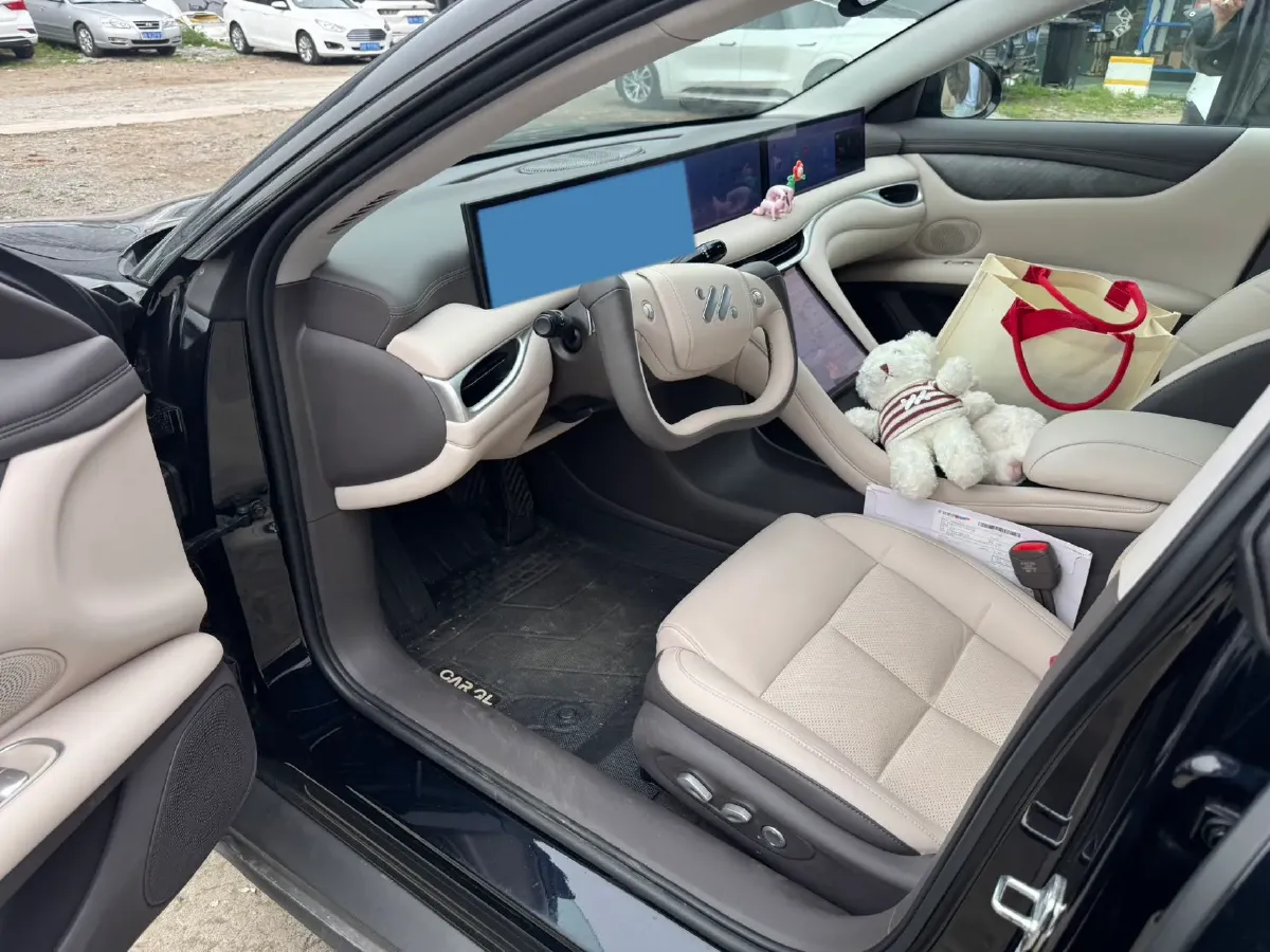 2024 IM L6 BEV 75KWH,autocango,china used car exporter,china ev exporter,chinese used car exporter,chinese used ev exporter