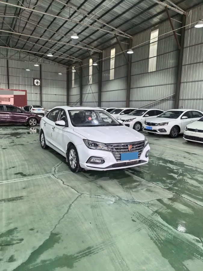 2020 Roewe i5 1.5L 120HP L4 CVT,autocango,china used car exporter,china ev exporter,chinese used car exporter,chinese used ev exporter